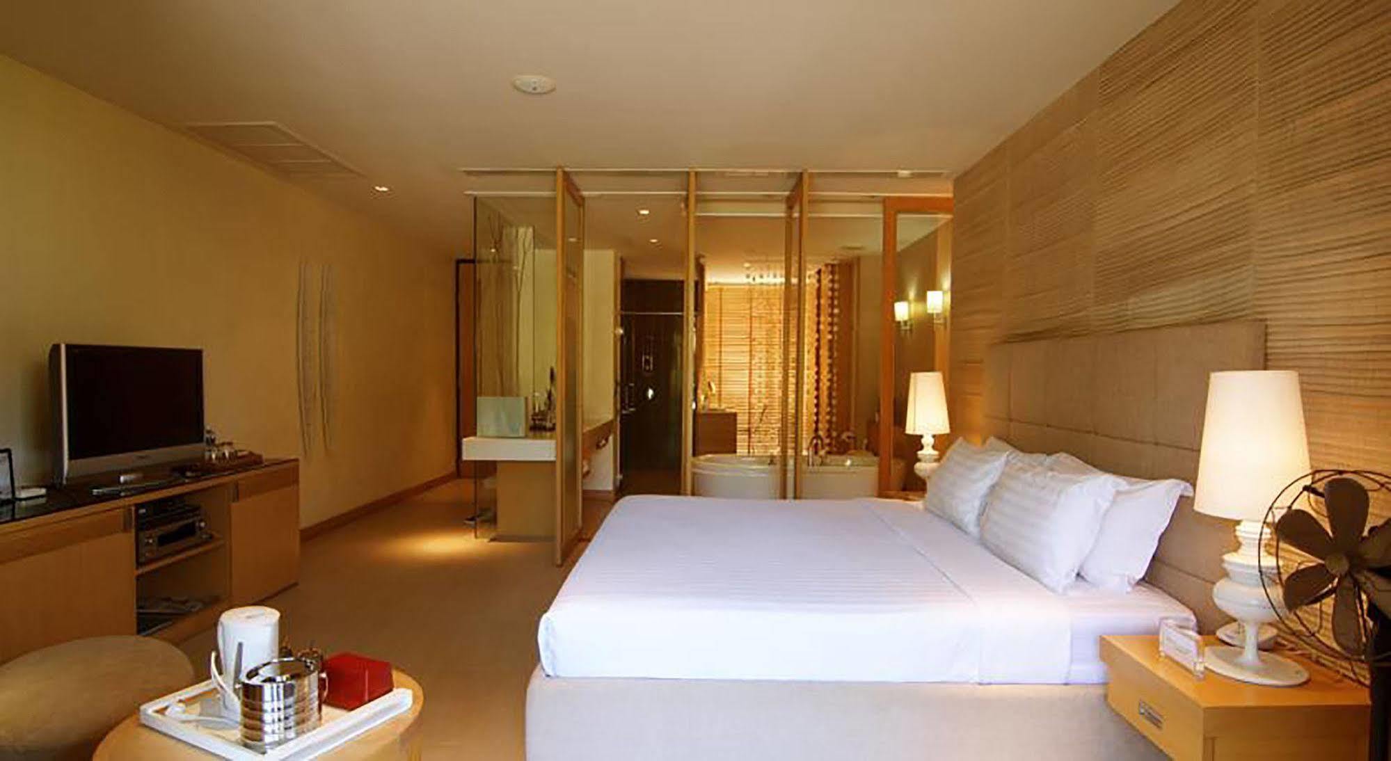 Dune Hua Hin Hotel Exterior photo